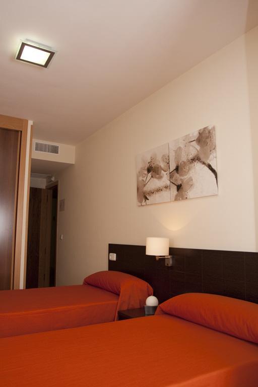 Hostal Granado Madrid Eksteriør bilde